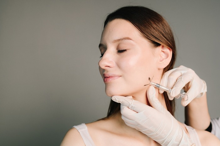 Jawline Filler Treatment